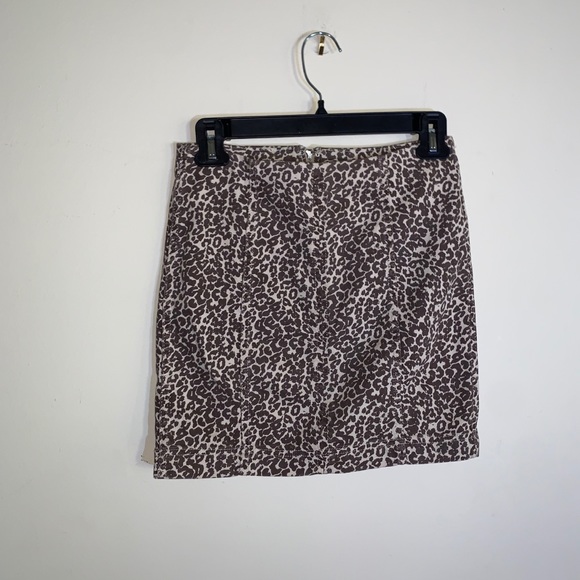 CHEETAH PRINT SKIRT - Picture 2 of 2